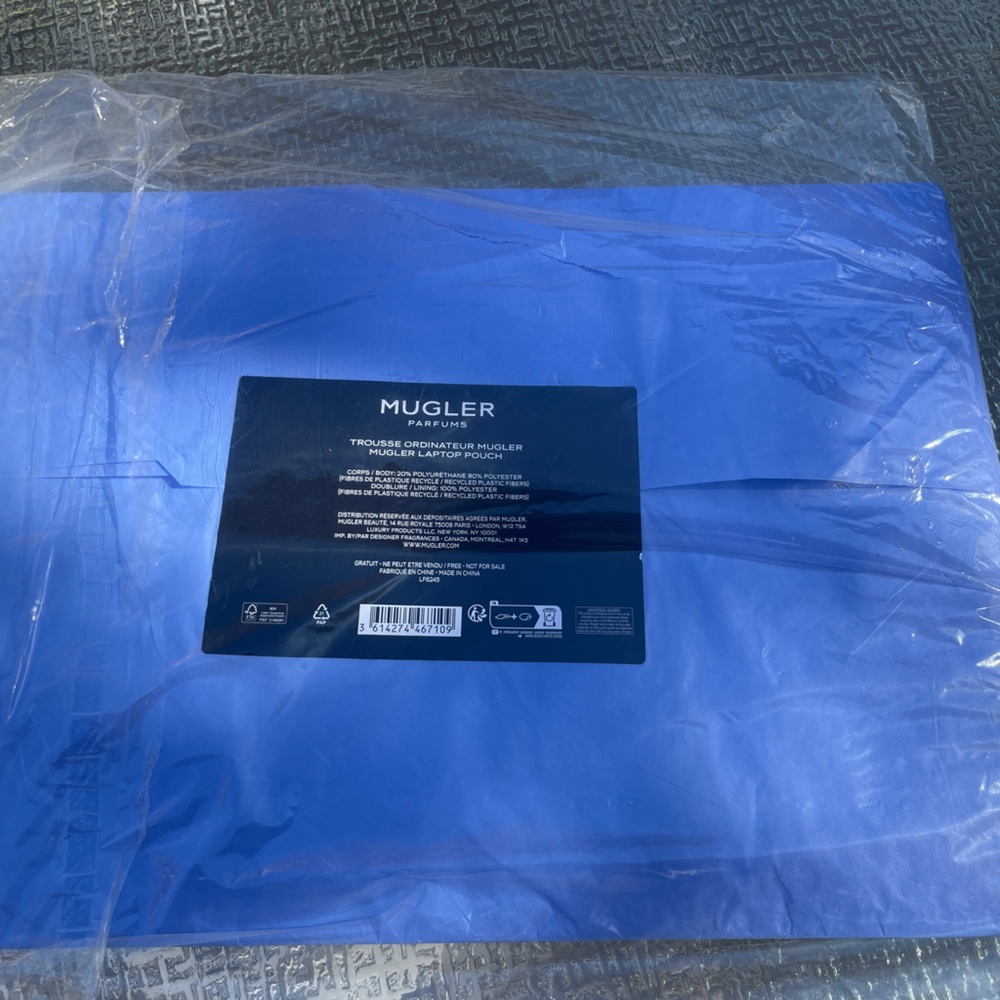 Mugler BIG Laptop Pouch - Picture 4 of 6
